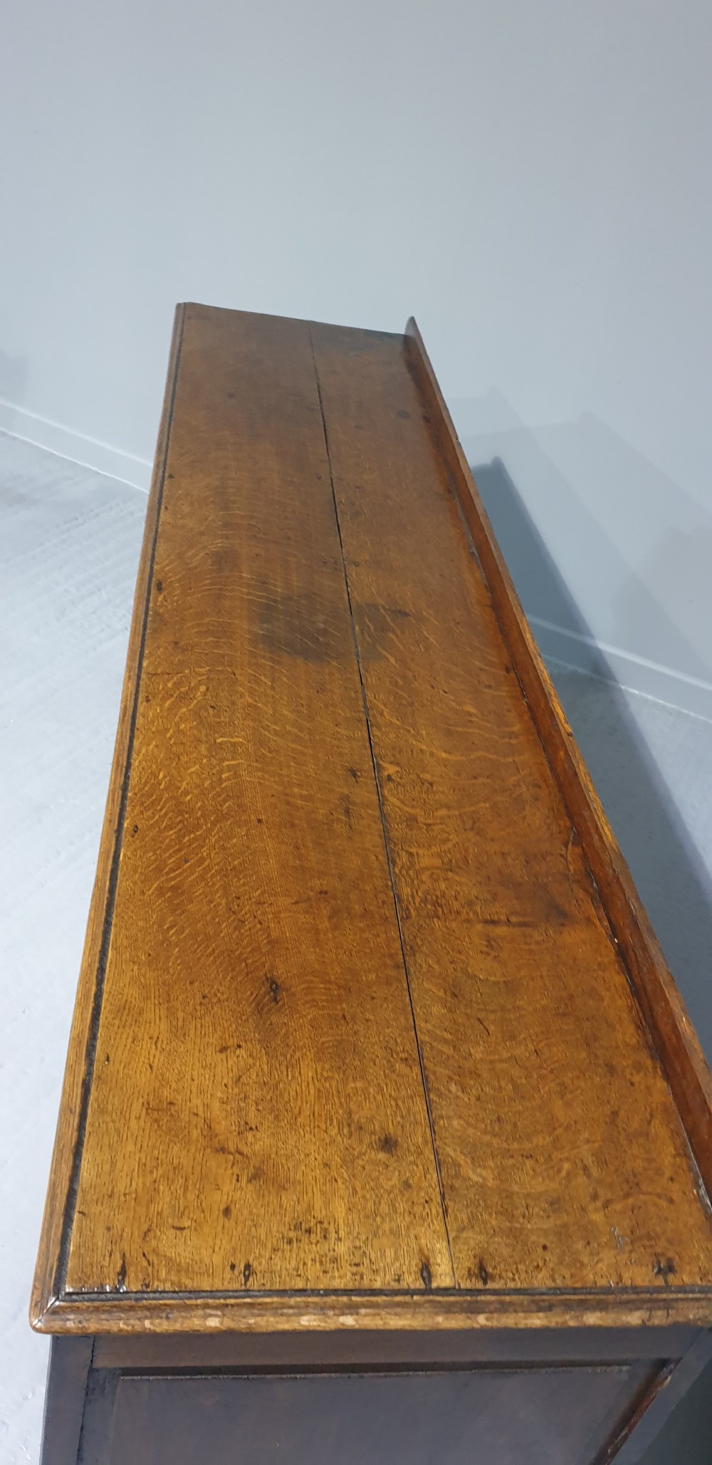 Superb C18TH Oak Dresser Base View VI