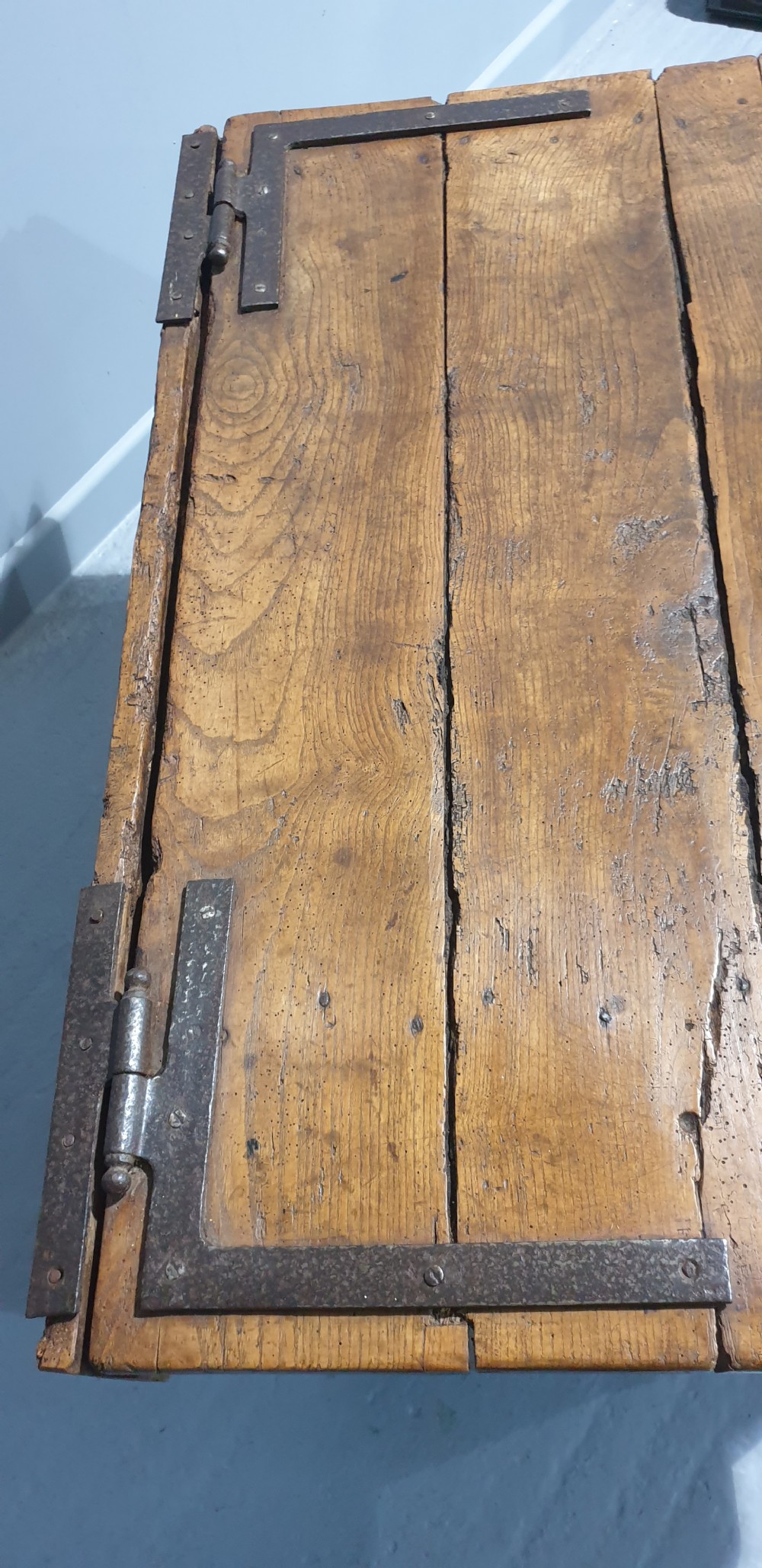 OUTSTANDING FRENCH ELM DOUGH BIN TRUNK View V