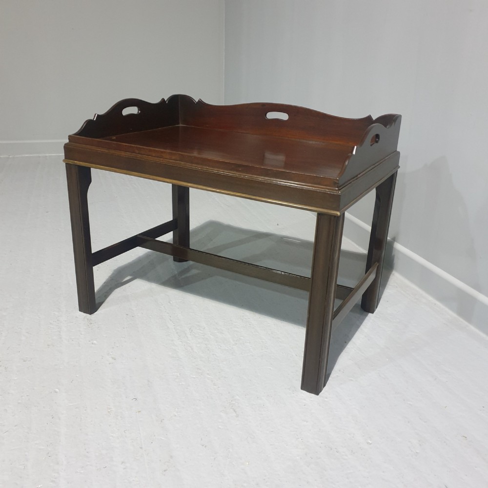 Georgian Mahogany Butlers Tray 