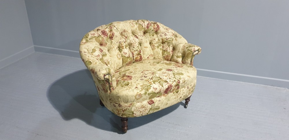 Wonderful Victorian  Cottage Sofa View IV