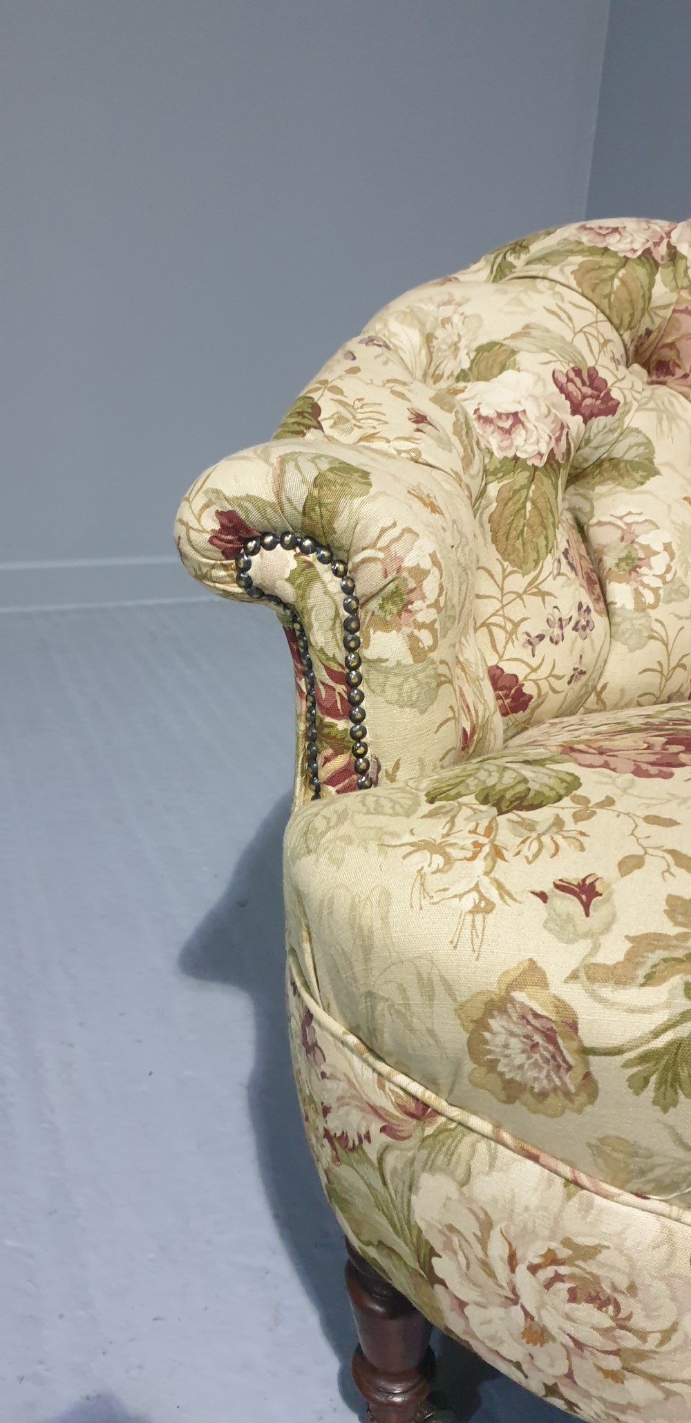 Wonderful Victorian  Cottage Sofa View VII