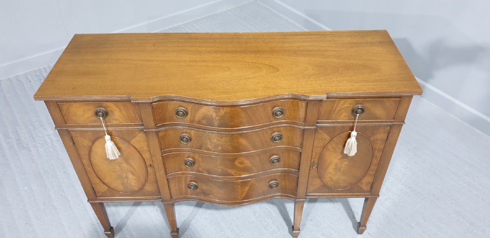Very Nice Mahogany Sideboard of Small Proportions View X