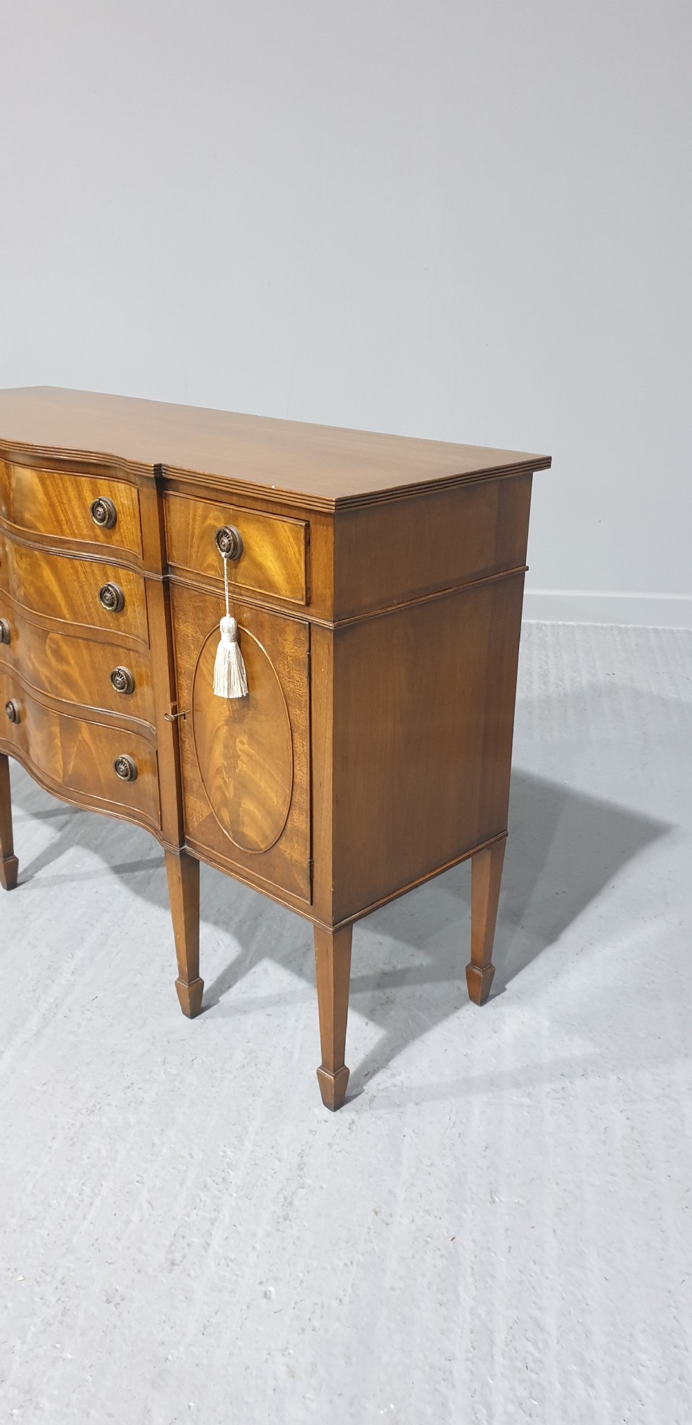 Very Nice Mahogany Sideboard of Small Proportions View XII