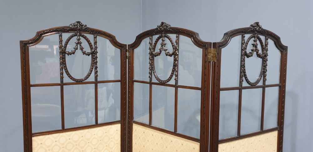 Super Mahogany Three Fold Screen View II