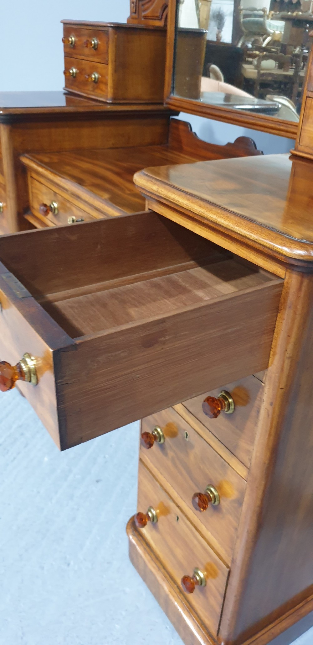 Outstanding Mahogany Dressing Table View XII