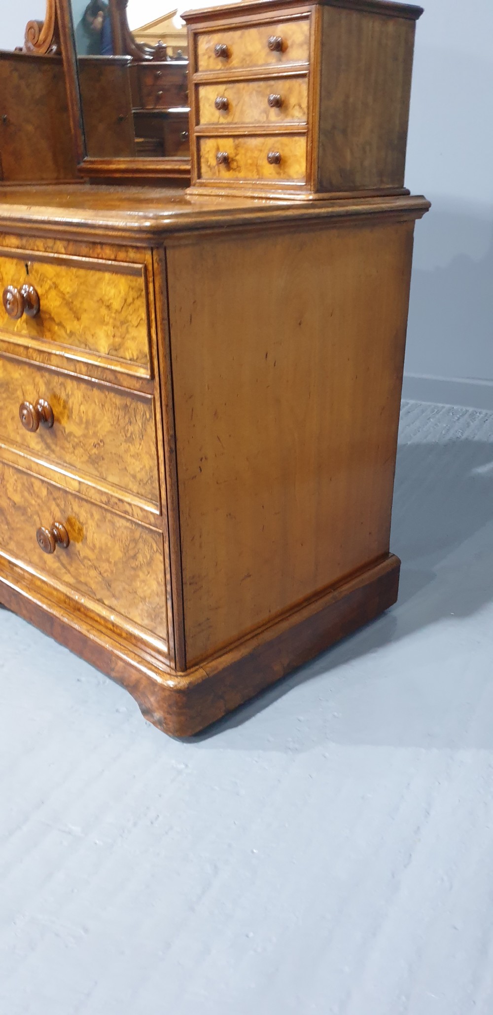 Outstanding Burr Walnut Dressing Table View XIV