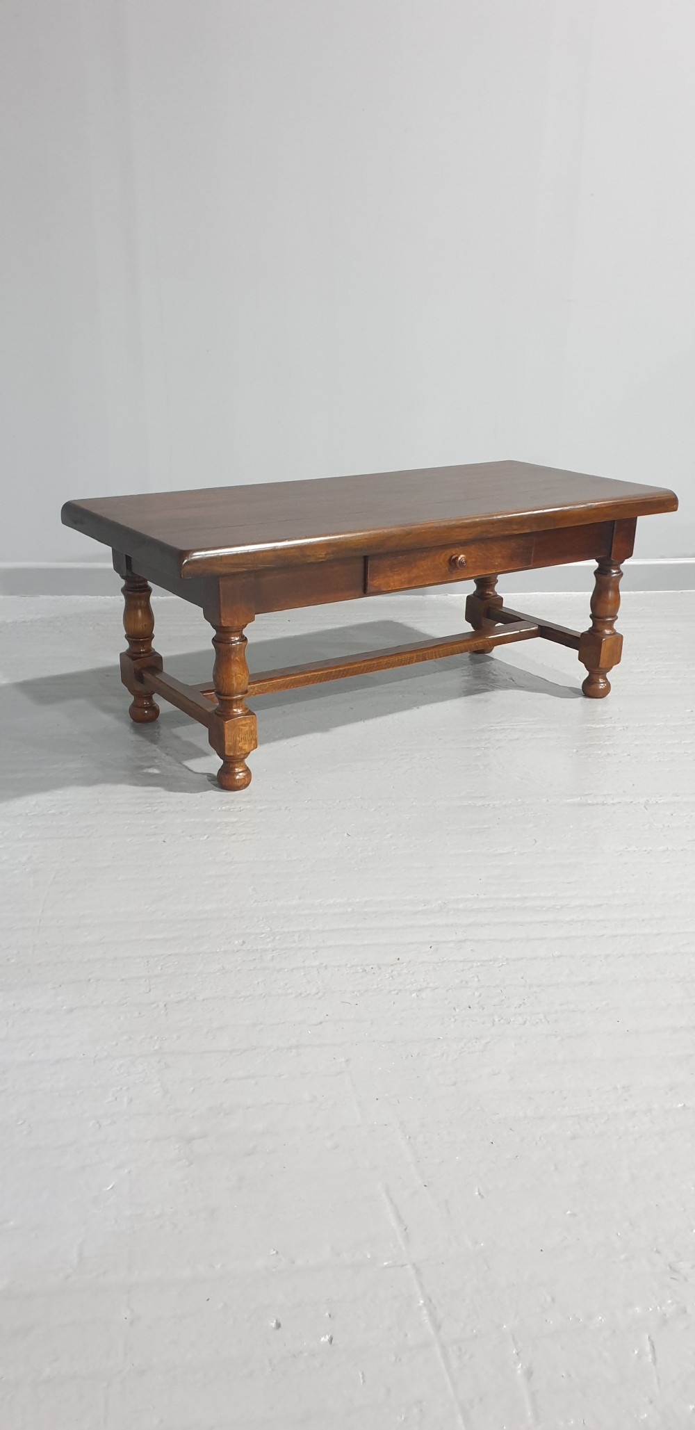 Very Nice Oak Coffee Table View IV