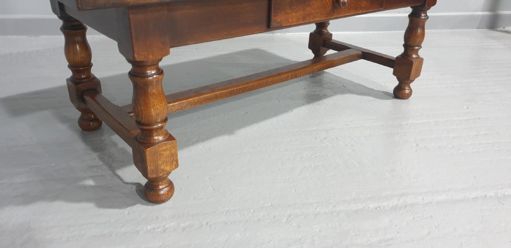 Very Nice Oak Coffee Table View V