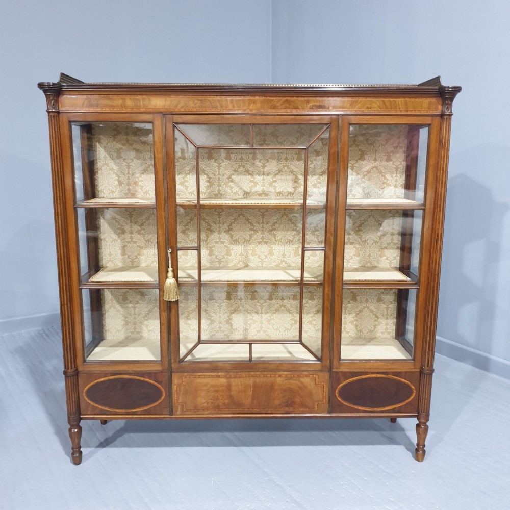 Top Quality Inlaid Mahogany Display Cabinet
