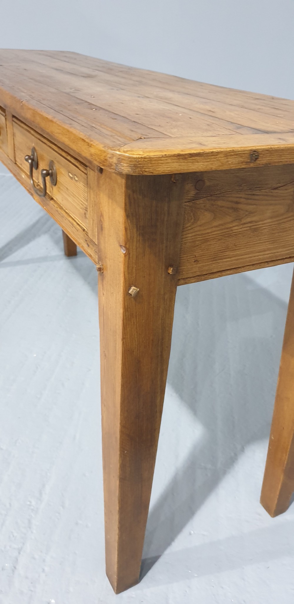 Super Pine Console Side Table View VII