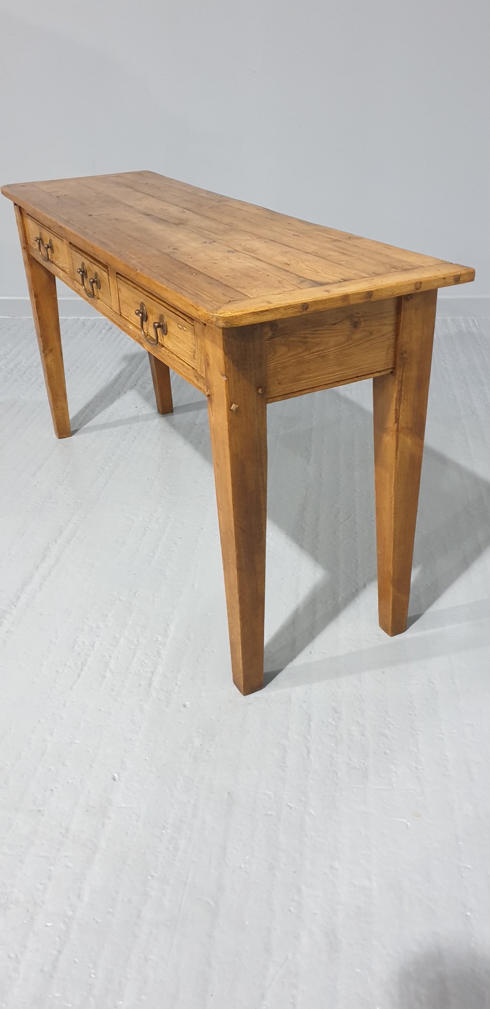 Super Pine Console Side Table View VIII