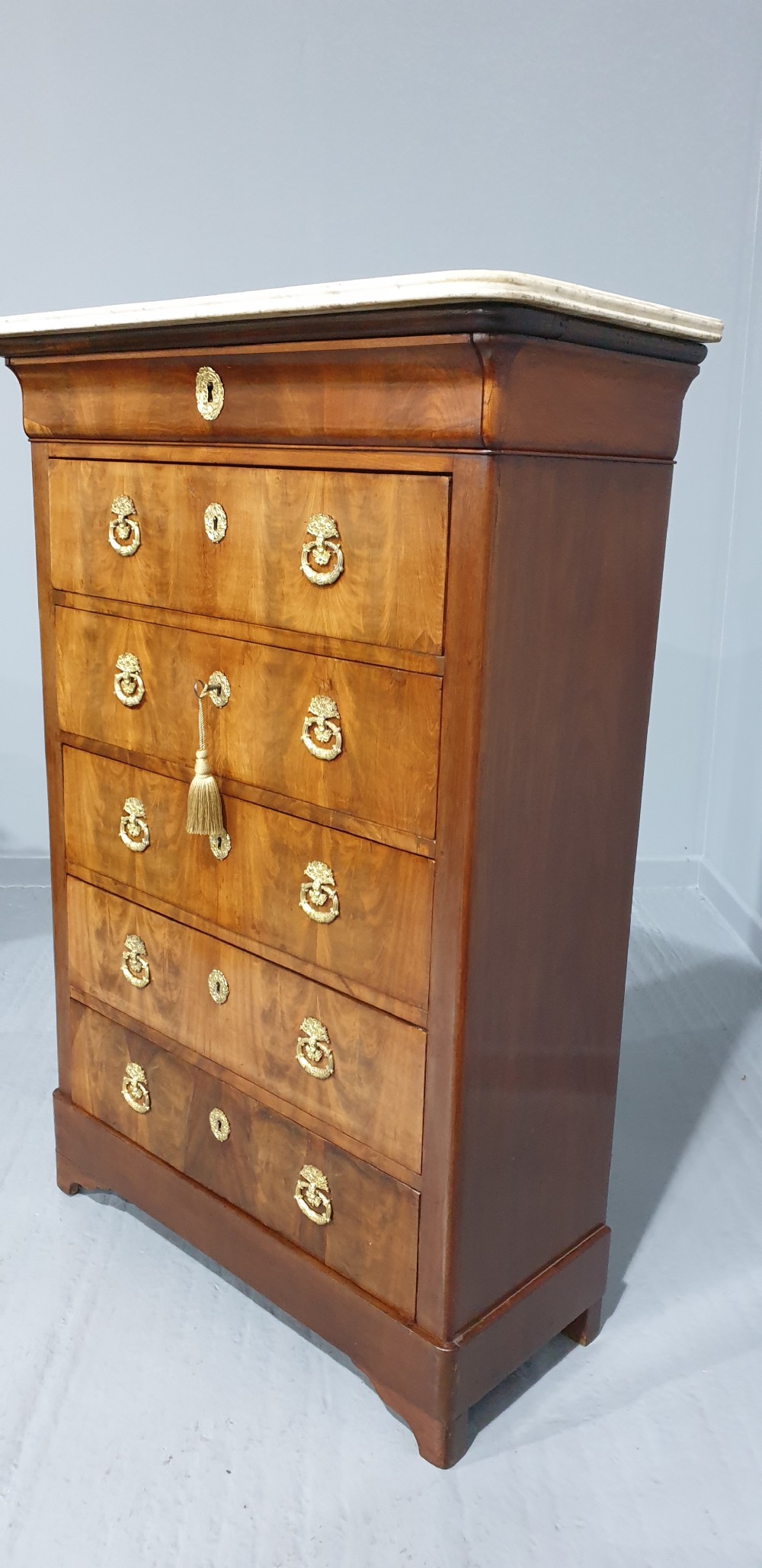French Walnut Semanier Chest of Drawers View V