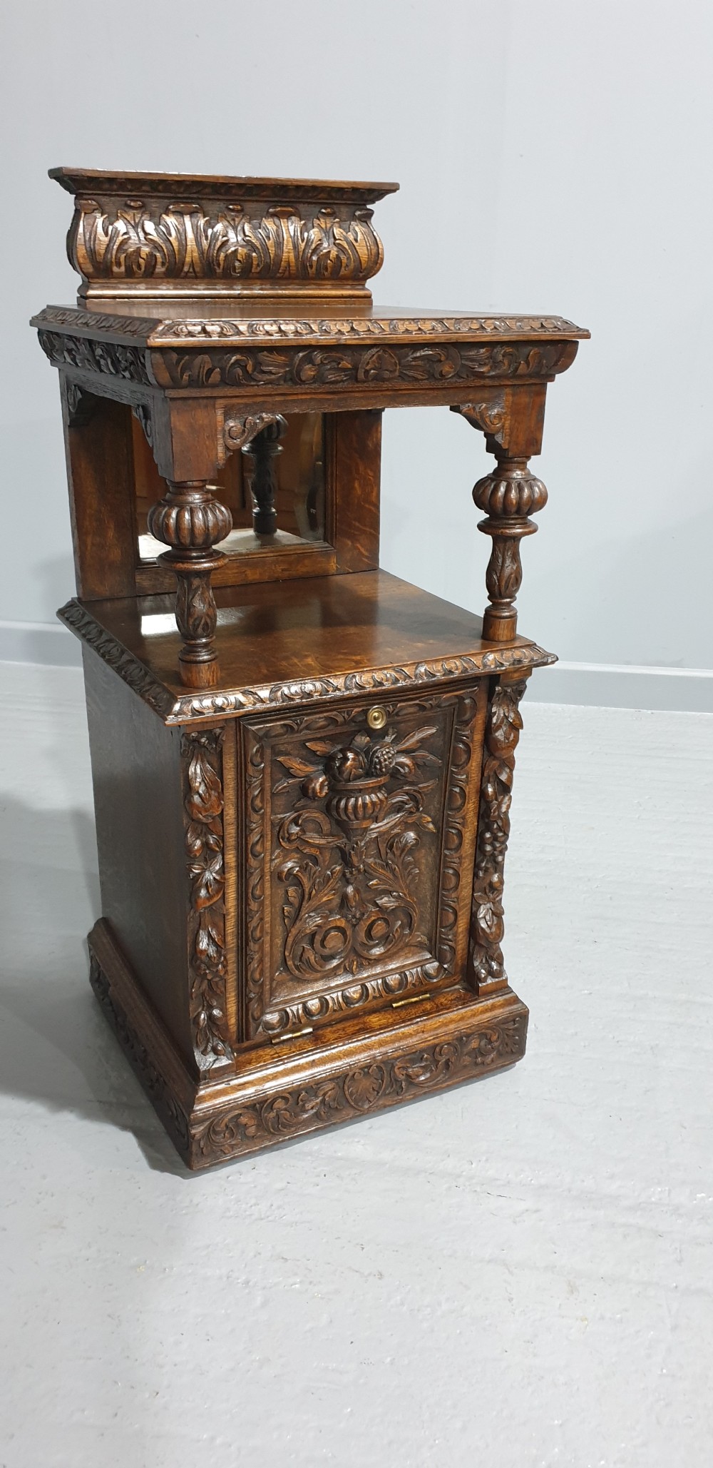 Super Carved Oak Coal Bin