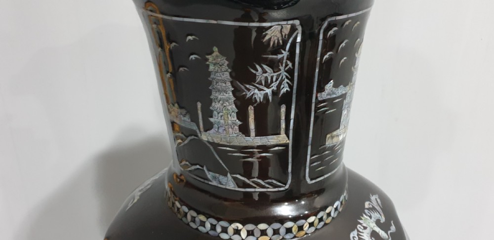 Outstanding Oriental Floor Vase on Stand View V