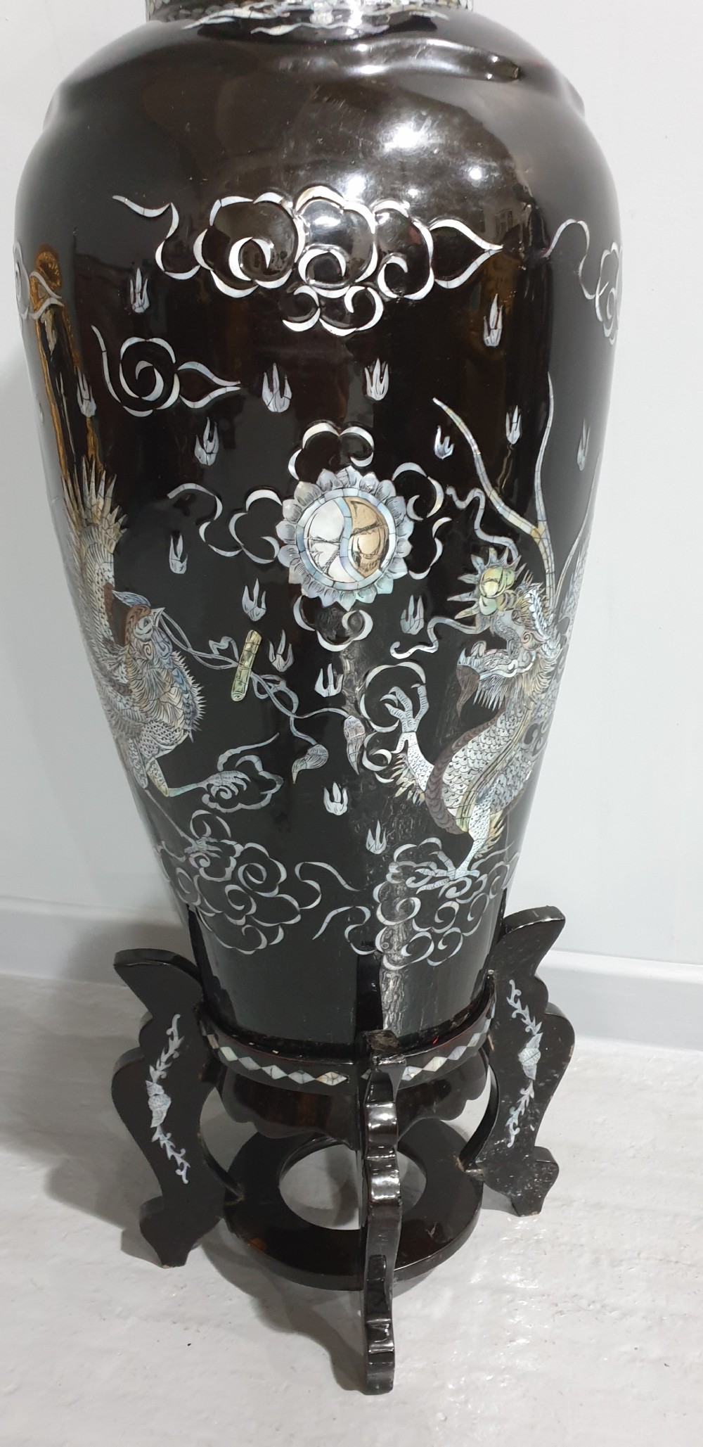 Outstanding Oriental Floor Vase on Stand View IX