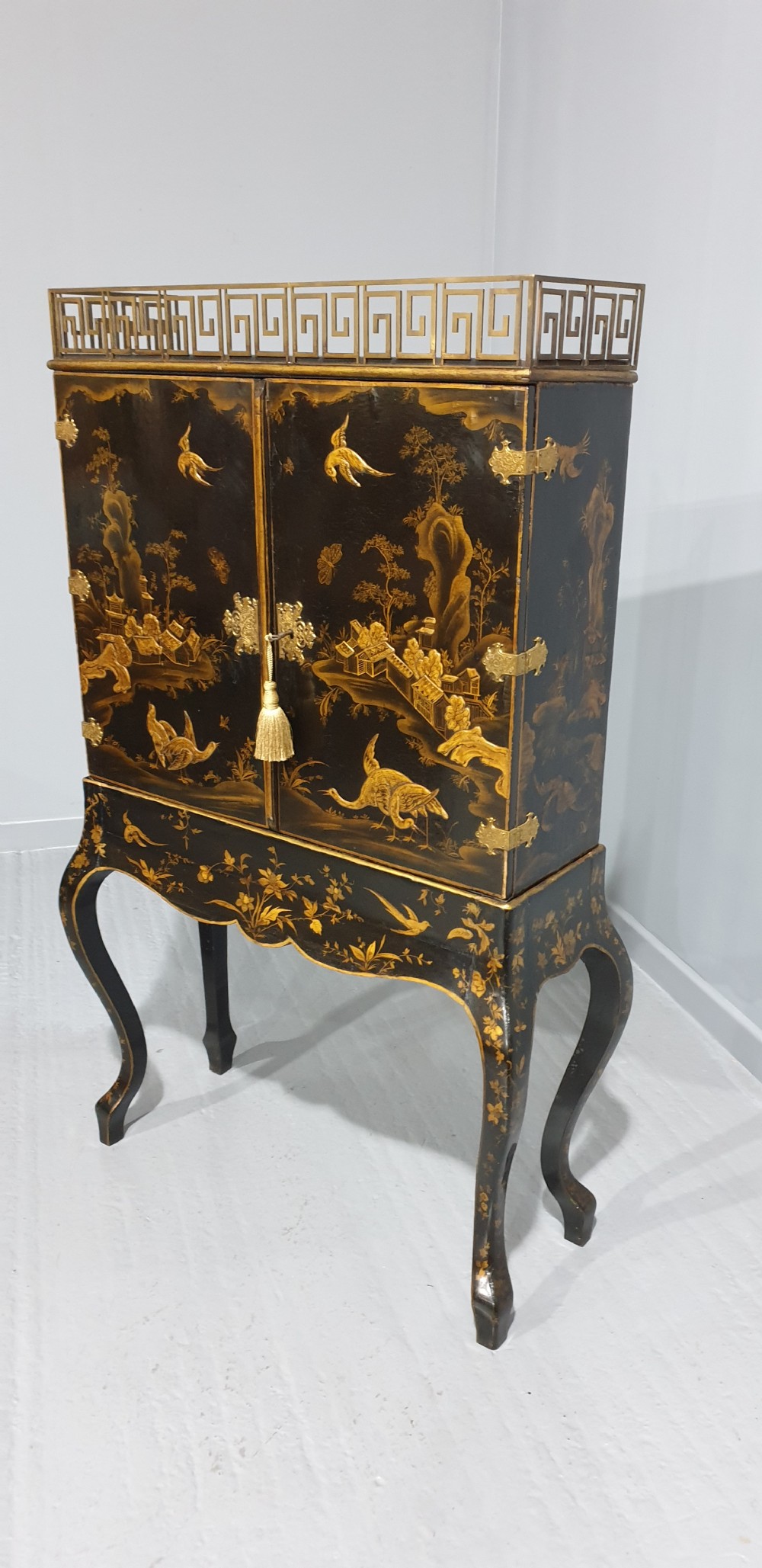 C18th Chinoiserie Laquered Cabinet on Stand View II