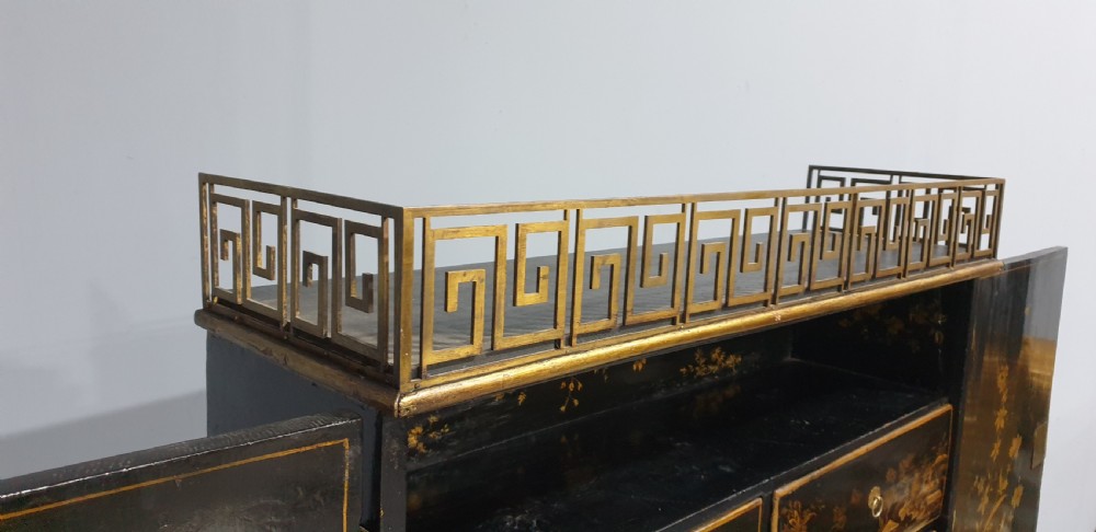 C18th Chinoiserie Laquered Cabinet on Stand View IX