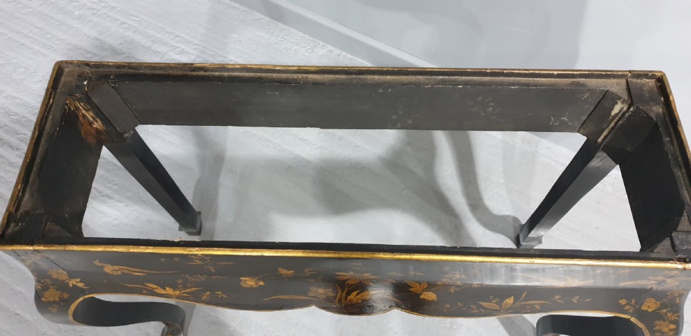 C18th Chinoiserie Laquered Cabinet on Stand View XX