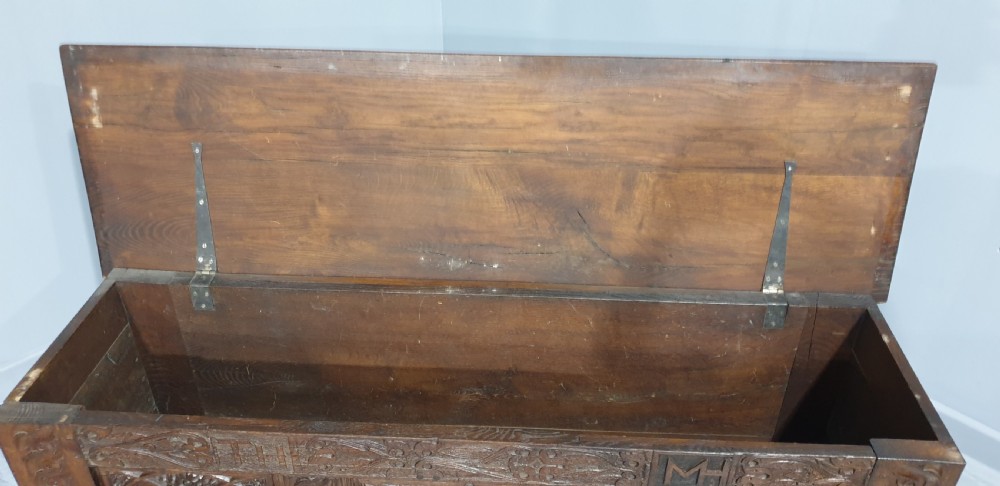 Very Nice Geogian Oak Coffer View VI