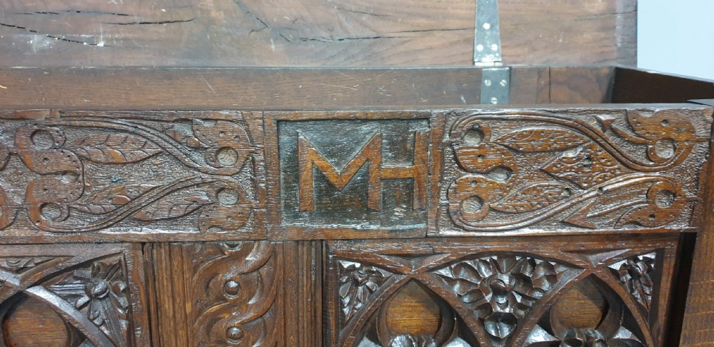 Very Nice Geogian Oak Coffer View VIII