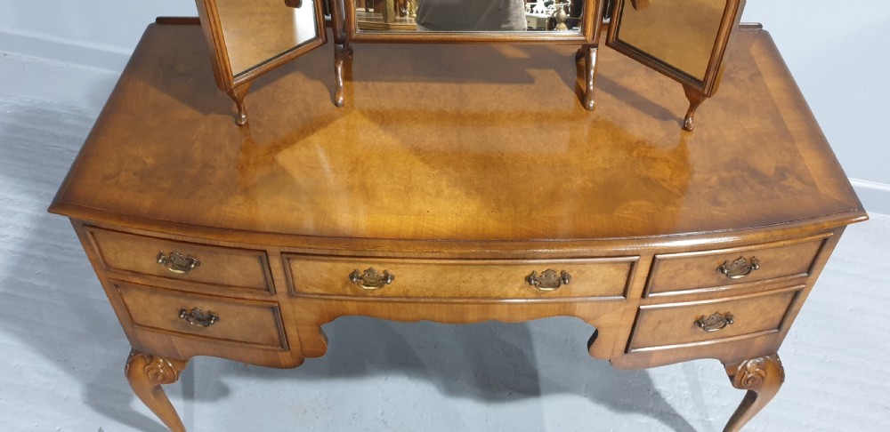 Superb Burr Walnut Dressing Table View V