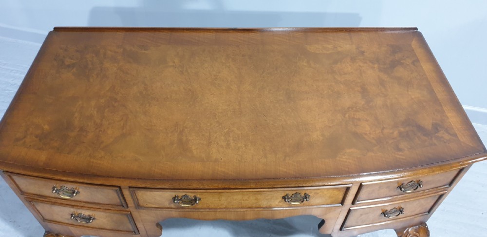 Superb Burr Walnut Dressing Table View XIV