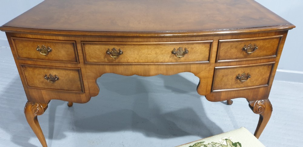 Superb Burr Walnut Dressing Table View XV