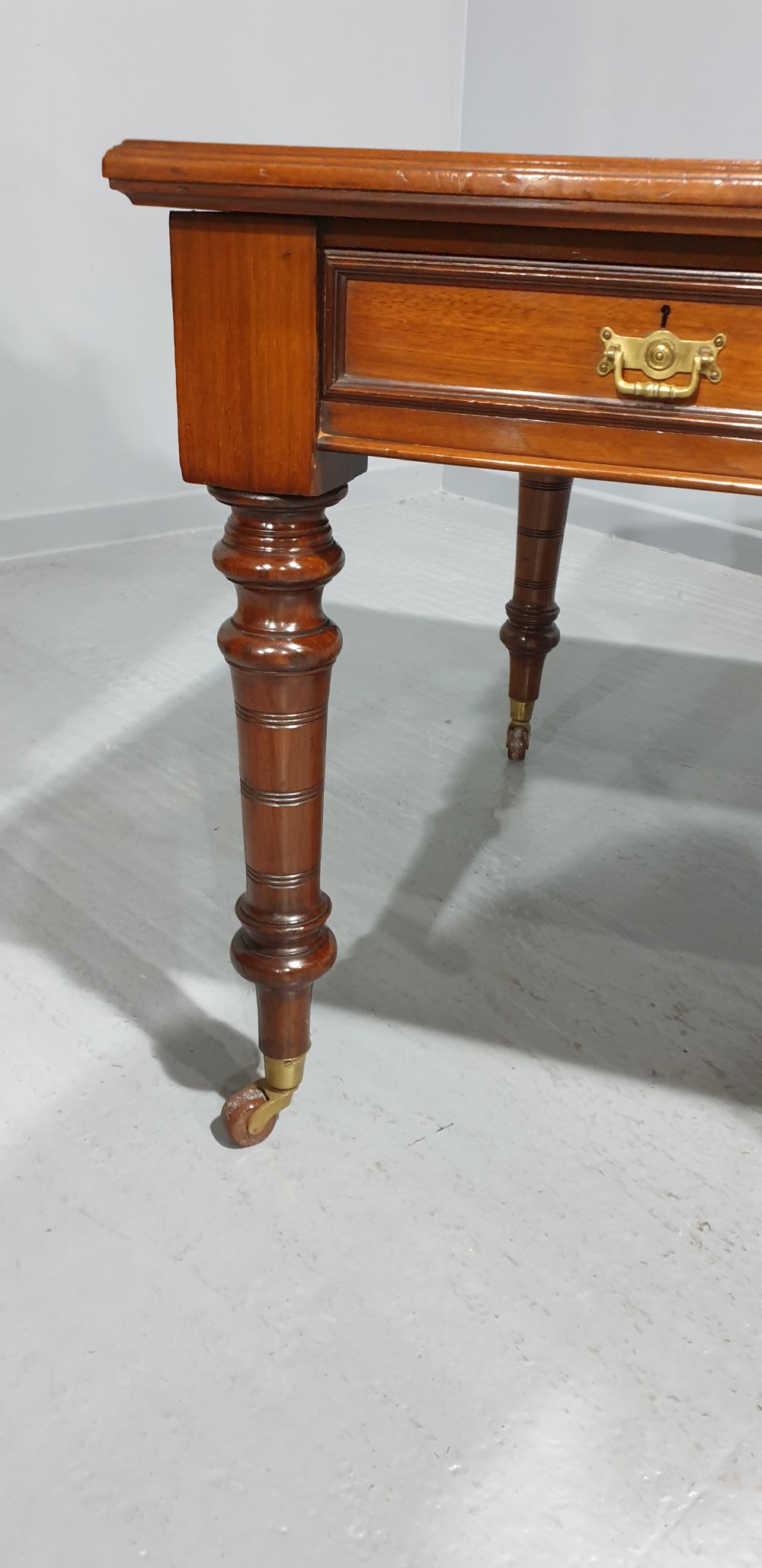 Superb Mahogany Partners Desk View III