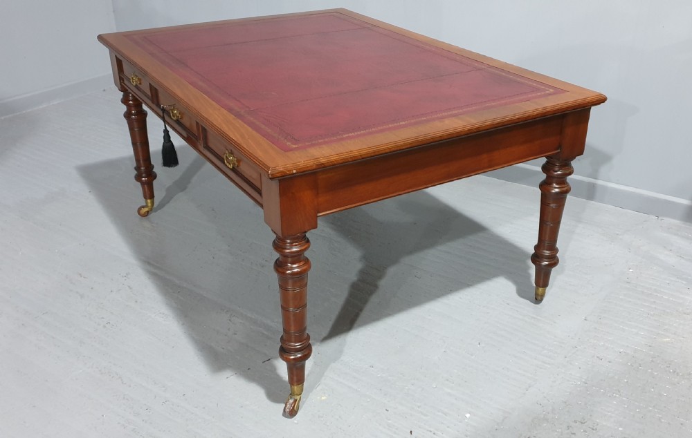 Superb Mahogany Partners Desk View VIII