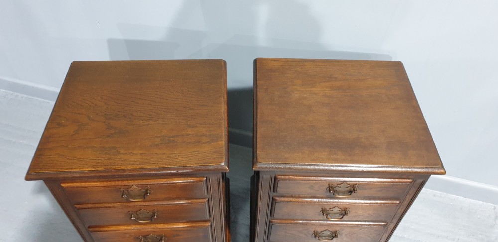 Pair Oak Bedside Chests of Drawers View V
