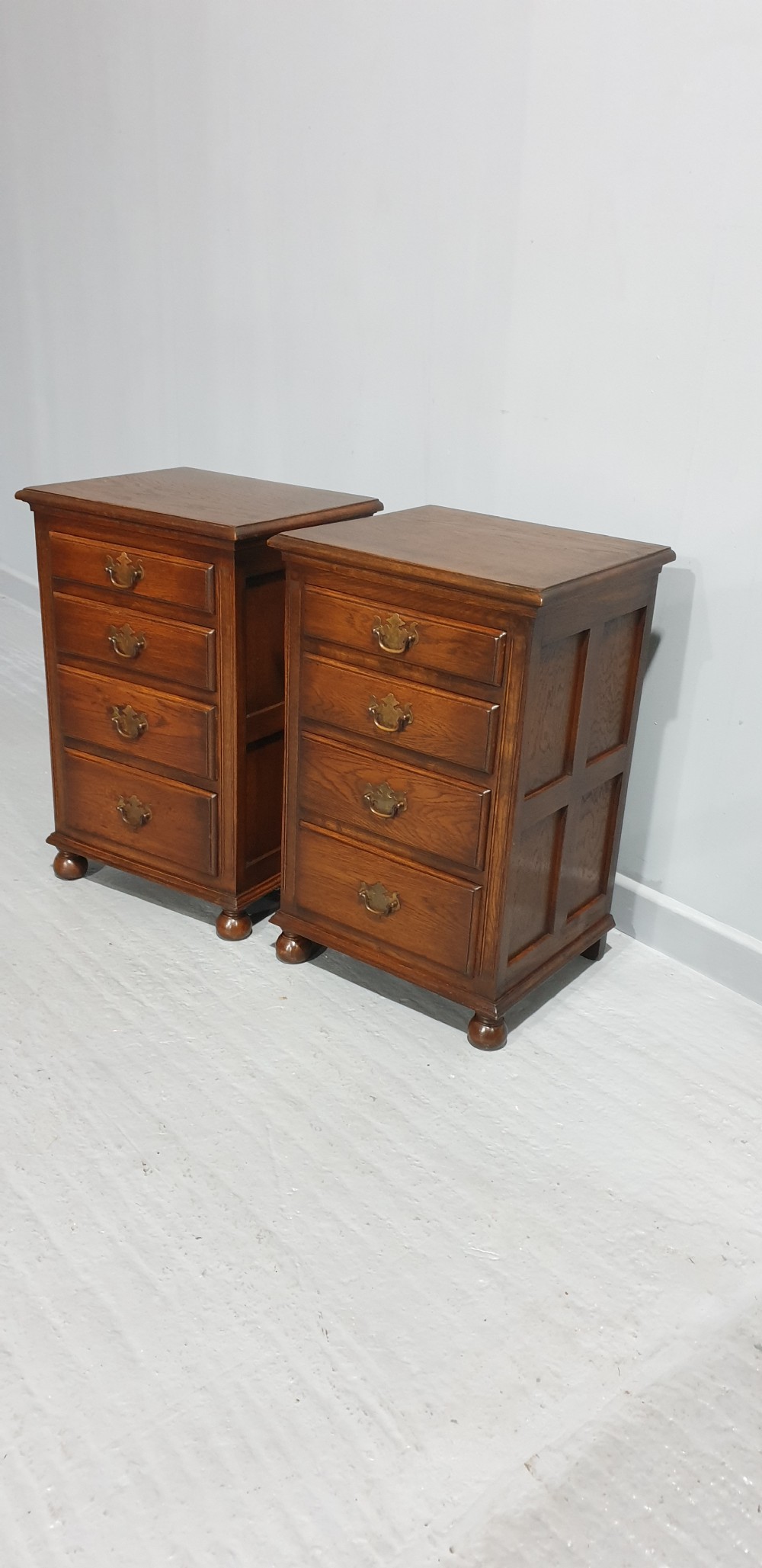 Pair Oak Bedside Chests of Drawers View VI
