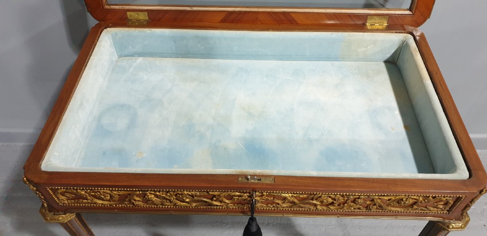 Wonderful French Bijouterie Display Table View XI