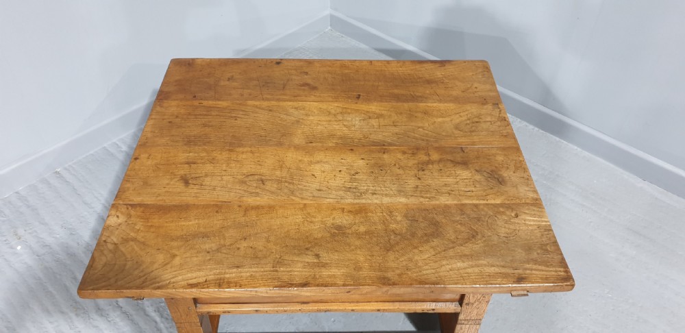 Super Chestnut Coffee Table View III