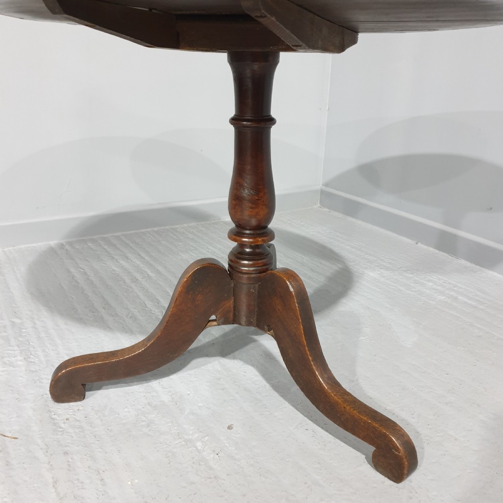 Georgian Pine Pedestal Table View V