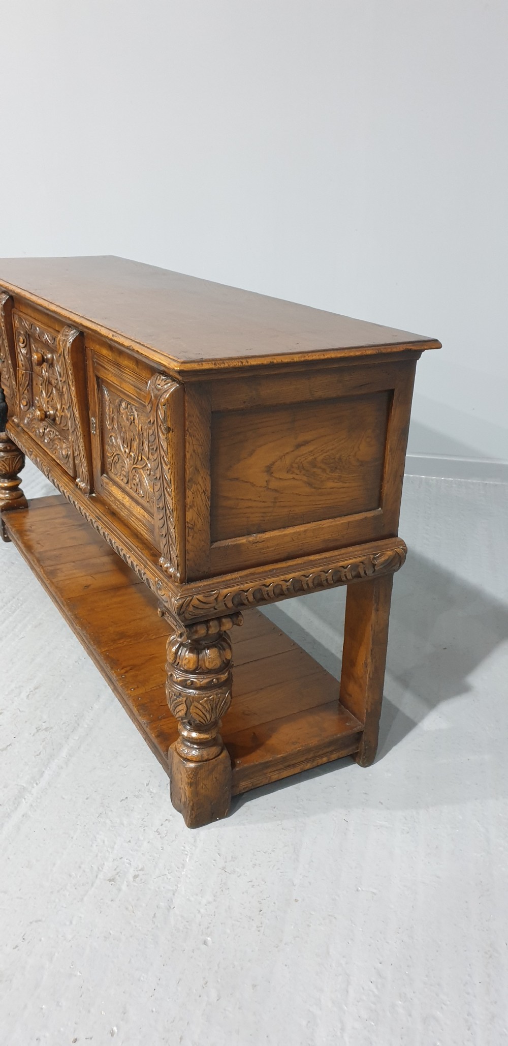 Top Quality Elizabethan Oak Sideboard View VI
