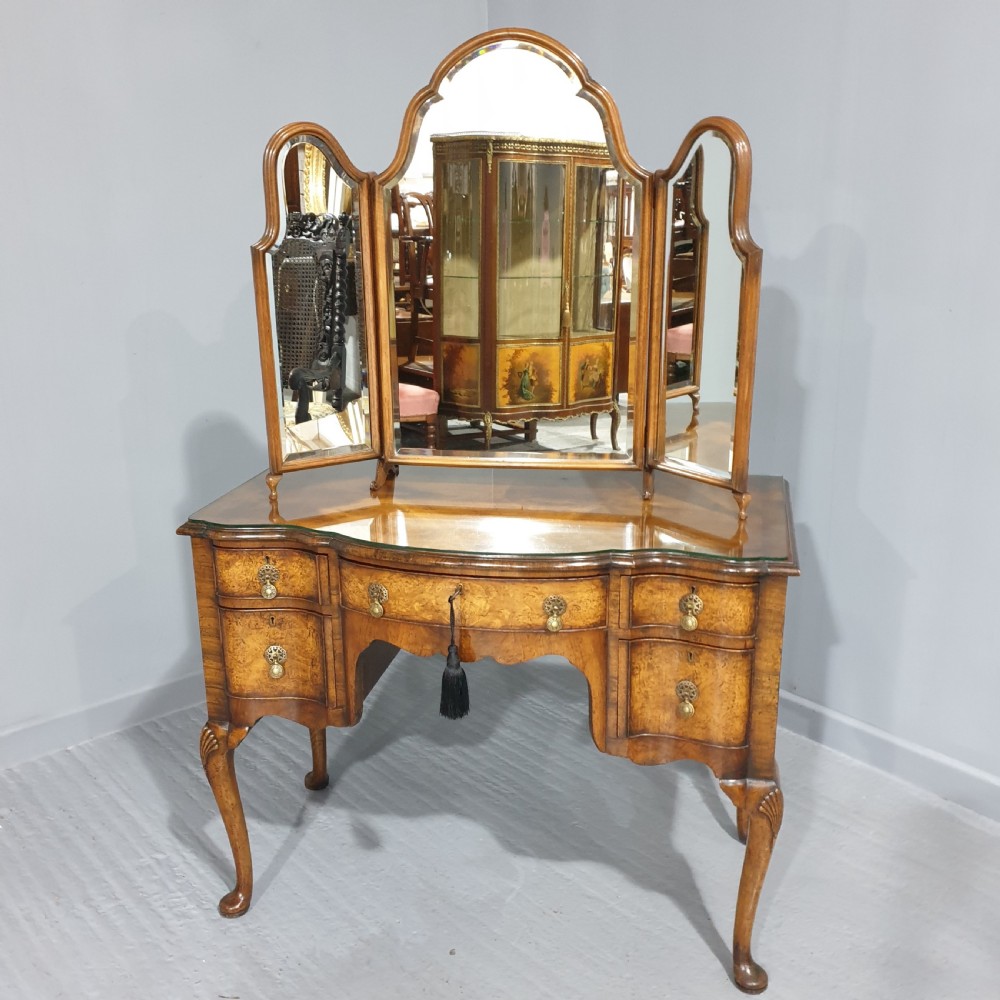 Superb Serpentine Walnut Dressing Table View III