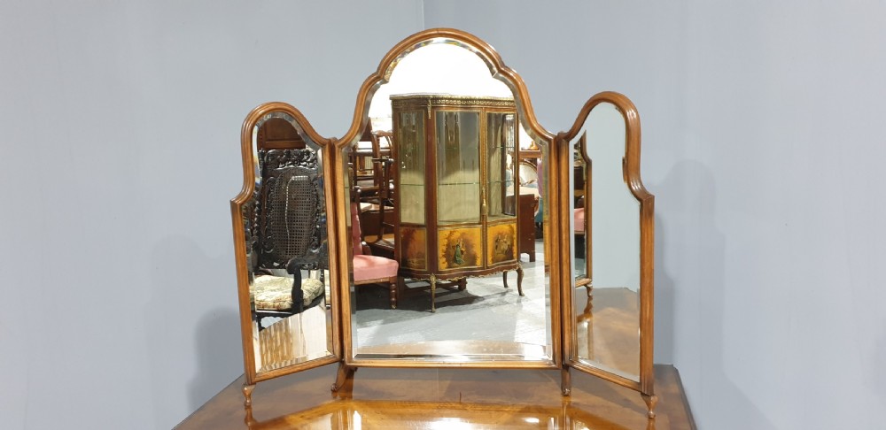 Superb Serpentine Walnut Dressing Table View V