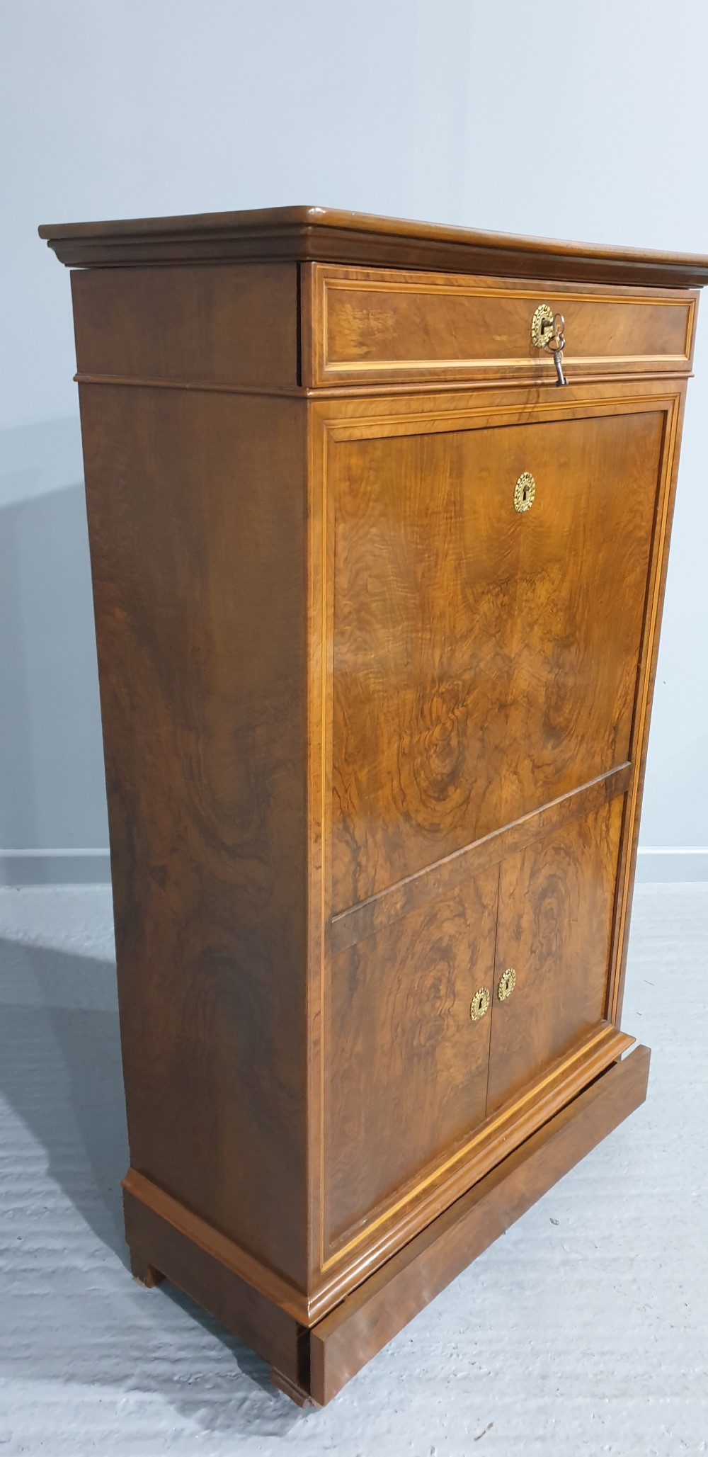 Outstanding Burr Walnut Escritoire Bureau View III