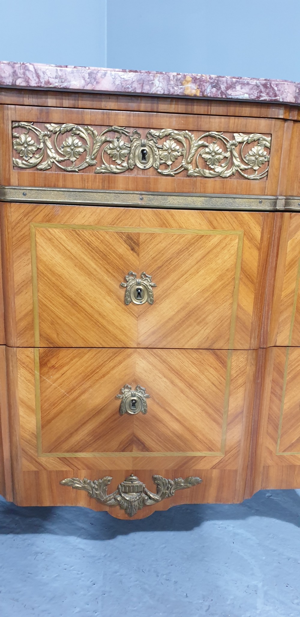 Top Quality Commode Chest of Drawers View IV