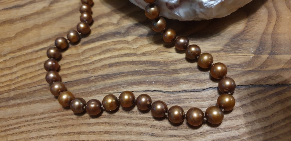 Brown Cultured Pearl Necklace View II