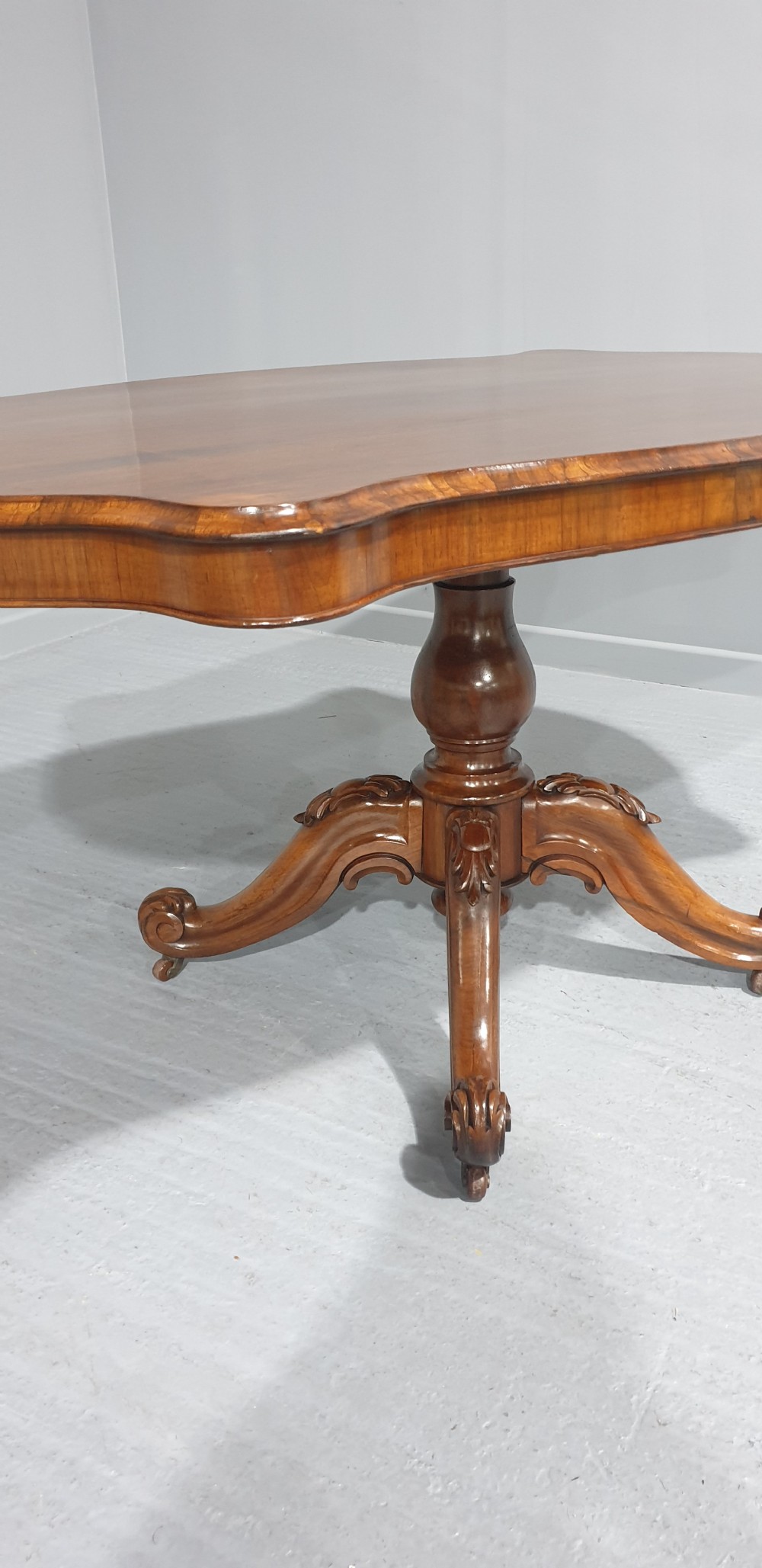Superb Quality Rosewood Pedestal Dining Table View XIV