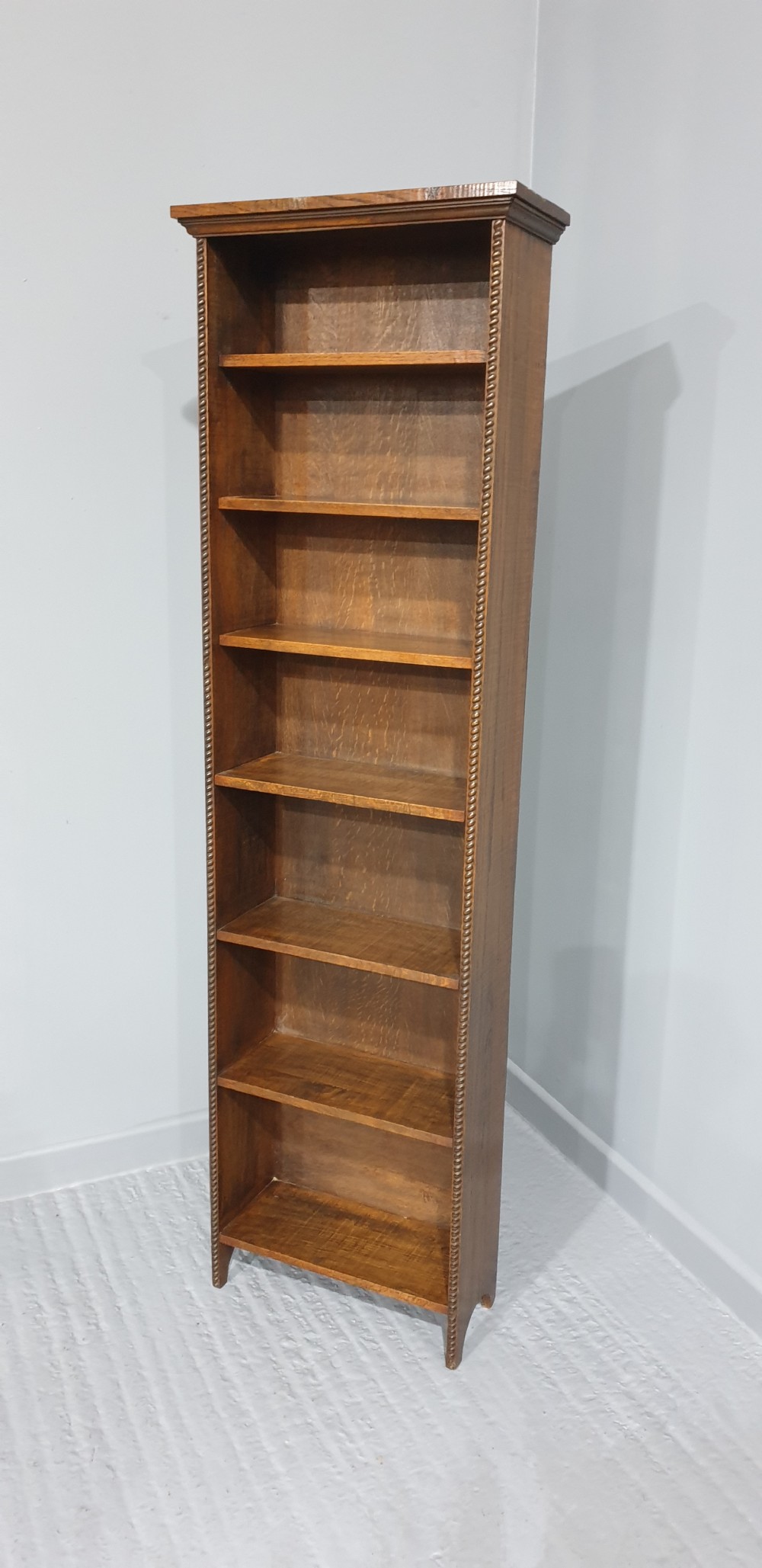 Tall Slim Oak Open Bookcase

Tall Slim Oak Open Bookcase View II