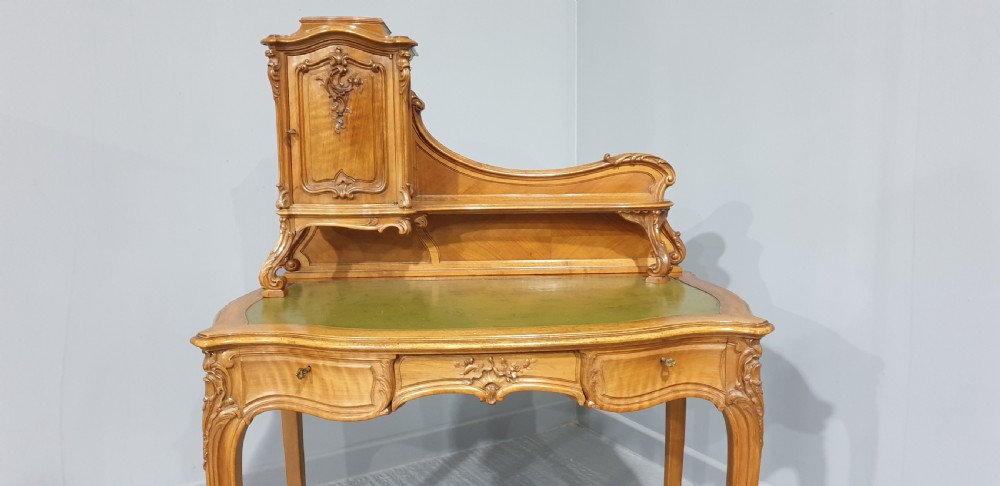 Super French Ladies Writing Desk View XIII