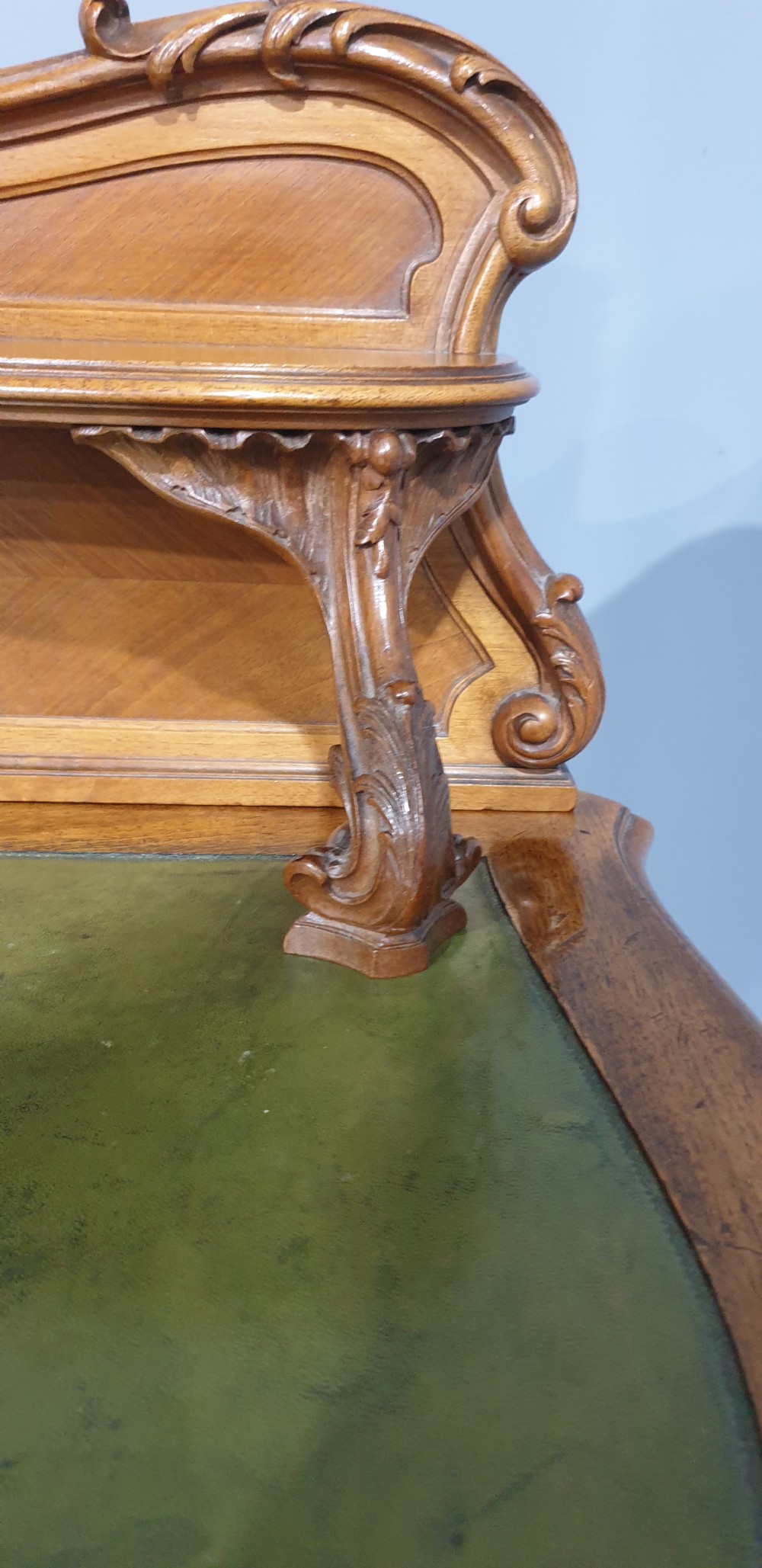 Super French Ladies Writing Desk View XIV