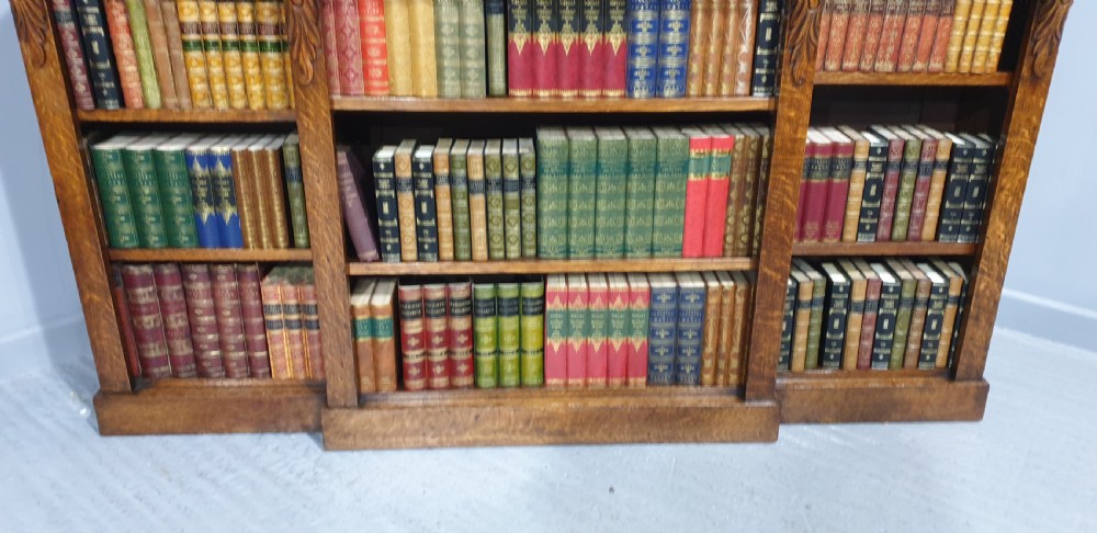 Victorian Oak Breakfront Open Adjustable Library bookcase View III