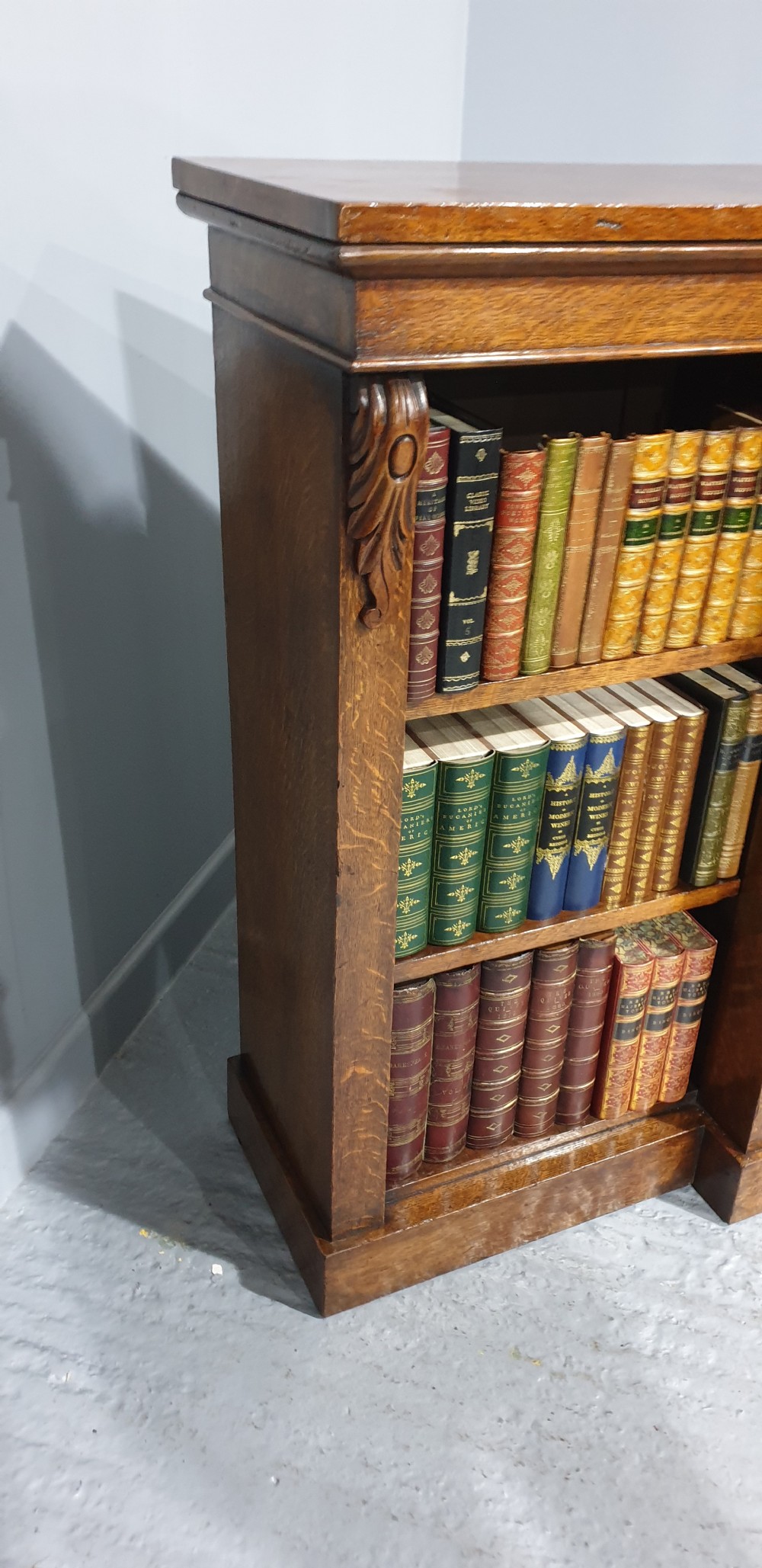 Victorian Oak Breakfront Open Adjustable Library bookcase View VIII