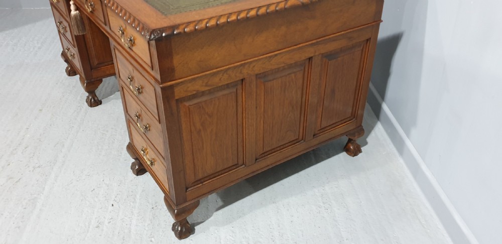 Top Quality Mahogany Pedestal Desk View VII