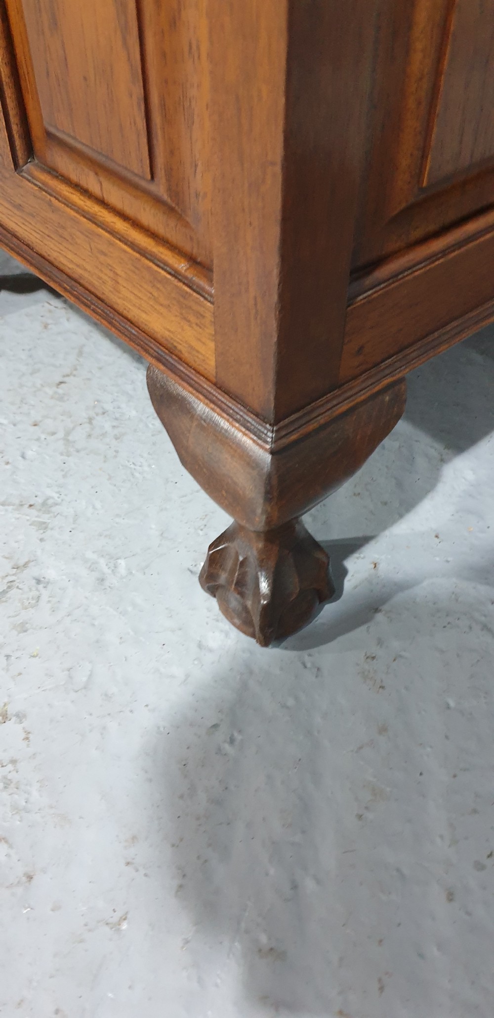 Top Quality Mahogany Pedestal Desk View XIV