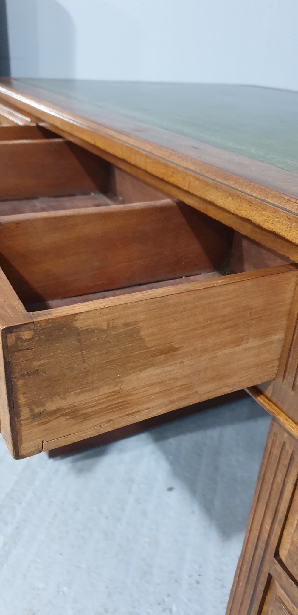Very Good Victorian Mahogany Pedestal Desk View VI