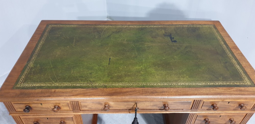 Very Good Victorian Mahogany Pedestal Desk View X